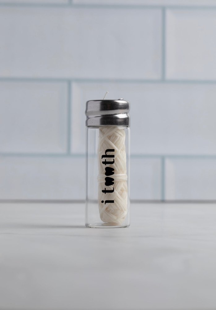i tooth Natural Silk Floss Glass Bottle | اي توث خيط تنظيف الأسنان الطبيعي