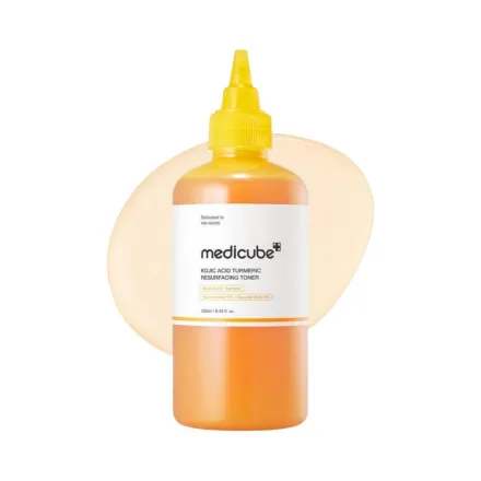 MEDICUBE KOJIC ACID TURMERIC RESURFACING TONER - 250ml |ميدي كيوب تونر حمض الكوجيك والكركم لتجديد وتوحيد مظهر البشرة – 250 مل